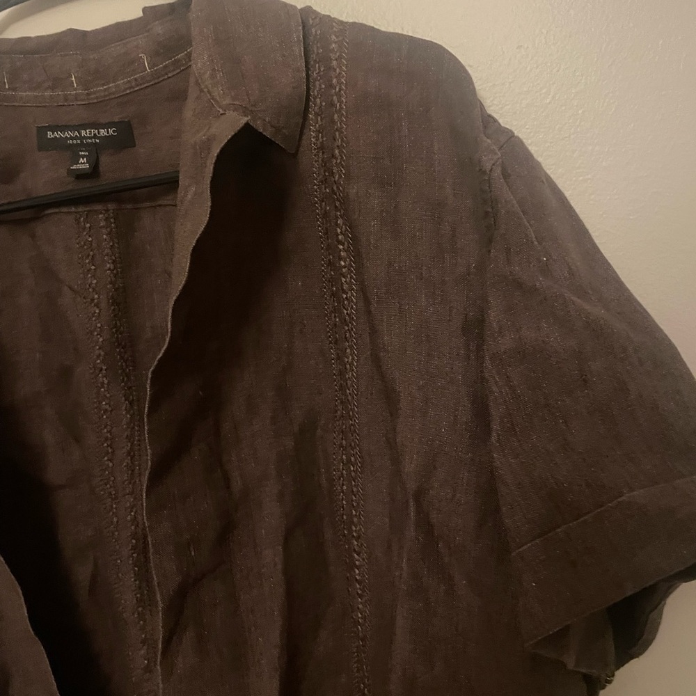 Dark Brown Men’s button up Tee